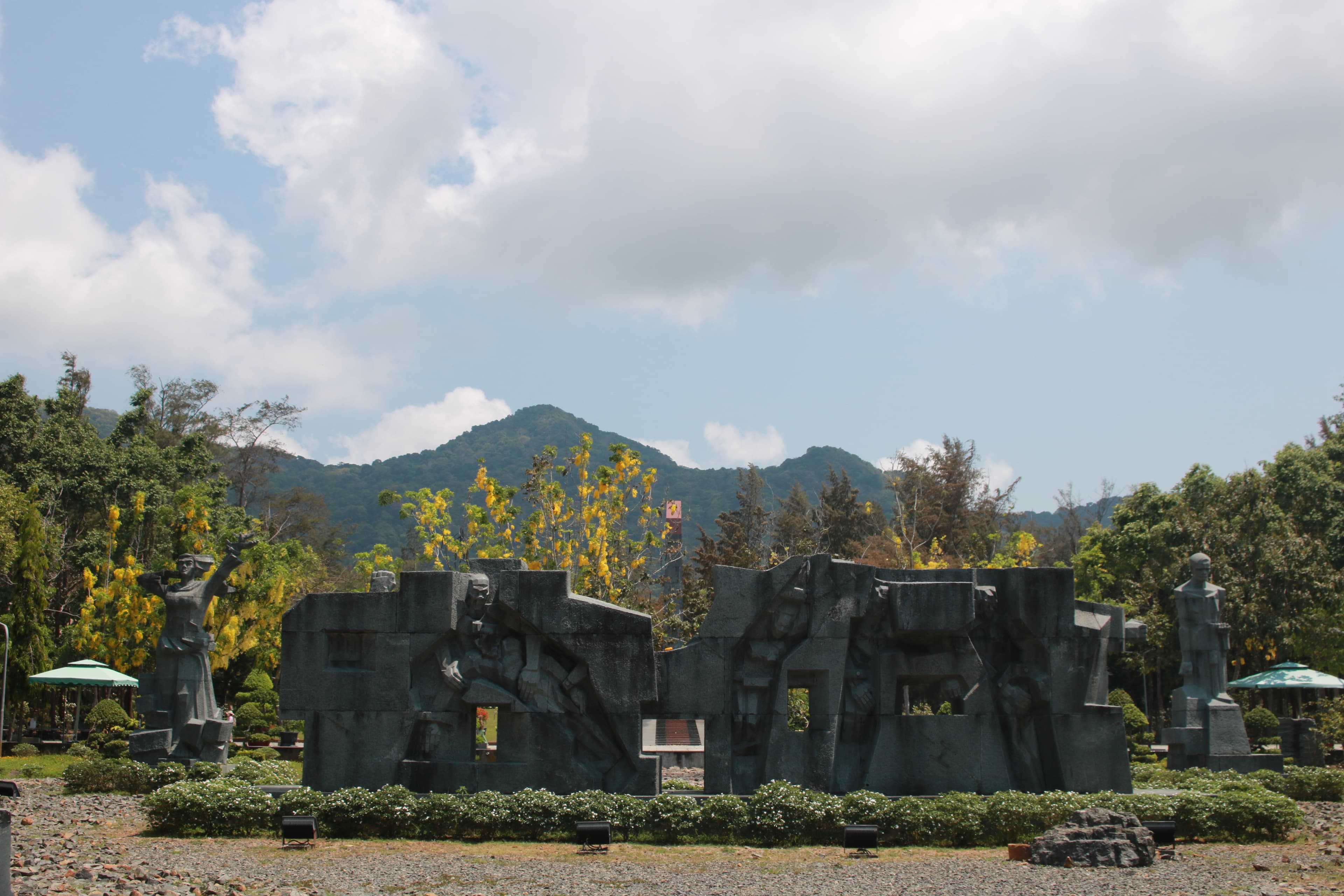 Điểm nhấn kiến trúc và nghệ thuật điêu khắc